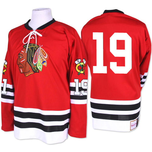Men's Mitchell and Ness Chicago Blackhawks #19 Jonathan Toews Authentic Red 1960-61 Throwback NHL Jersey